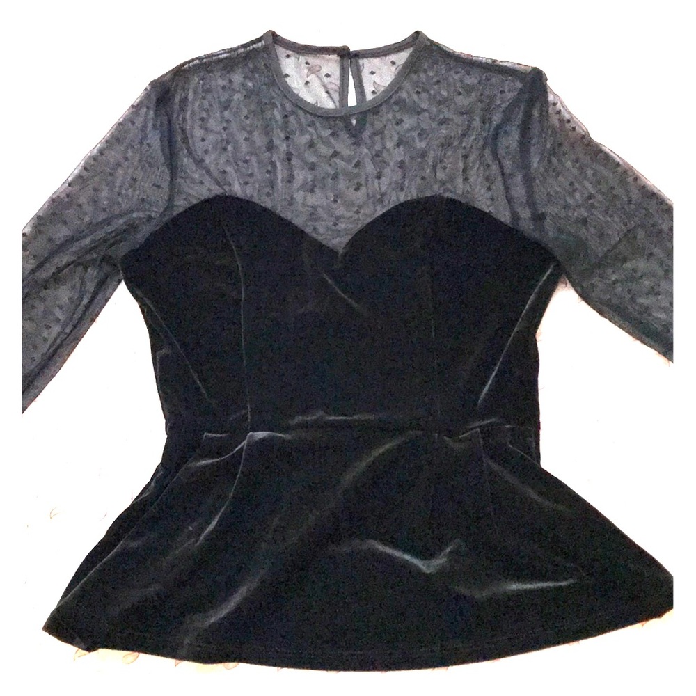 H&M black shoulder hollow top